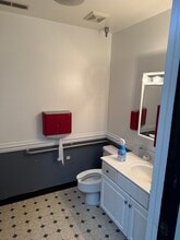 3702 Old Battleground Rd, Greensboro, NC for lease Interior Photo- Image 1 of 12