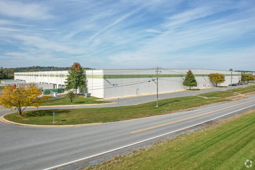 100 Tyson Dr, Winchester, VA for sale - Building Photo - Image 1 of 1