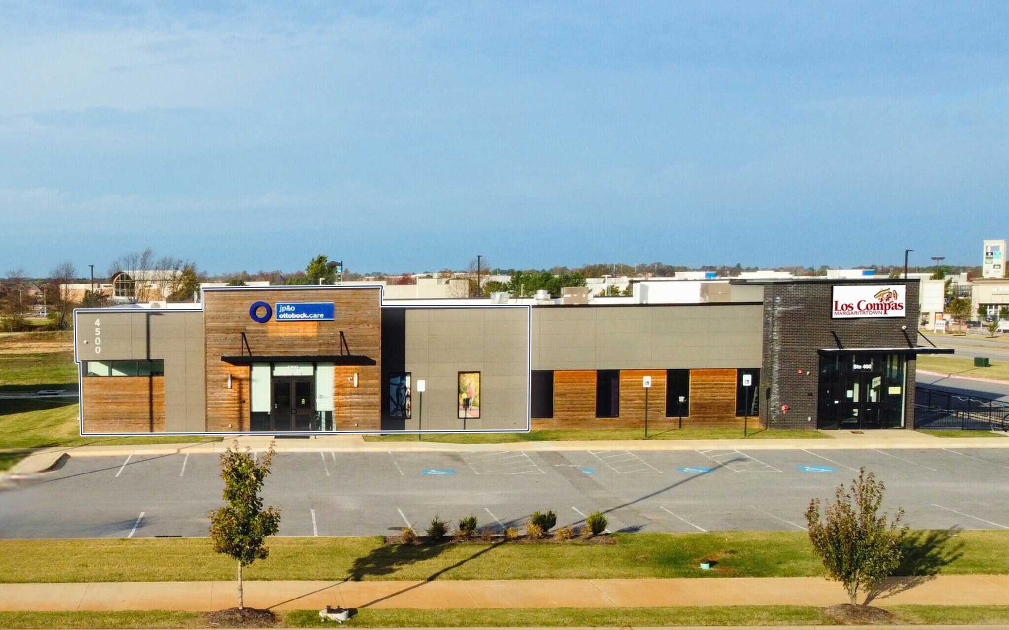 4500 S Dixieland Rd, Rogers, AR for lease Building Photo- Image 1 of 23