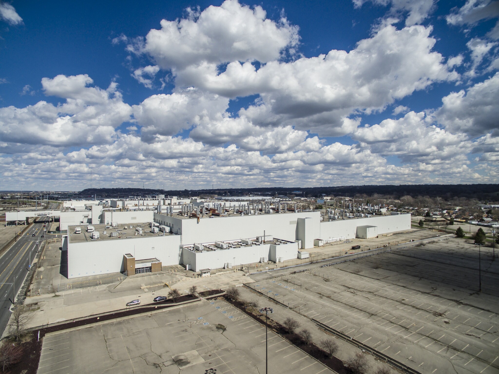 2601 W Stroop Rd, Moraine, OH 45439 Industrial for Lease