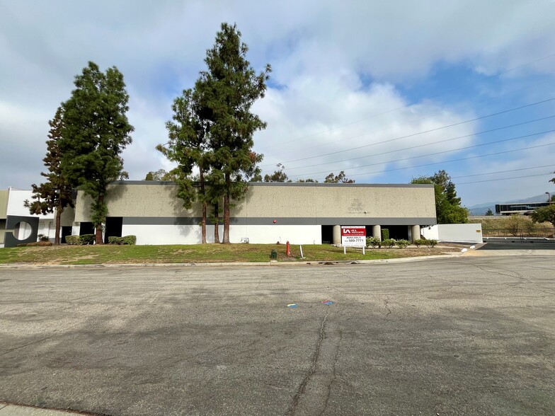 1181 Nicole Ct, Glendora, CA for lease - Building Photo - Image 2 of 11