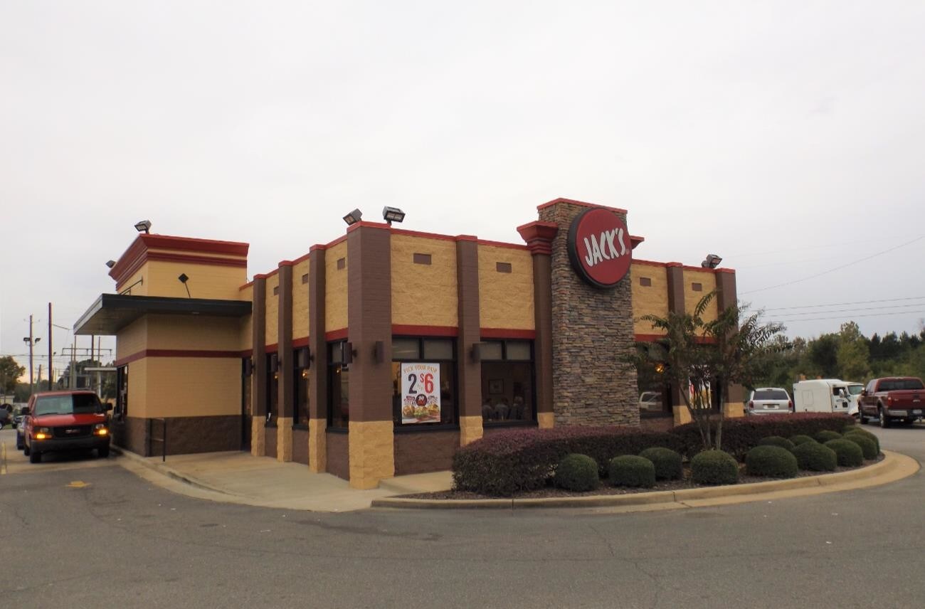 2715 Allison Bonnett Memorial Dr, Hueytown, AL for sale Building Photo- Image 1 of 1