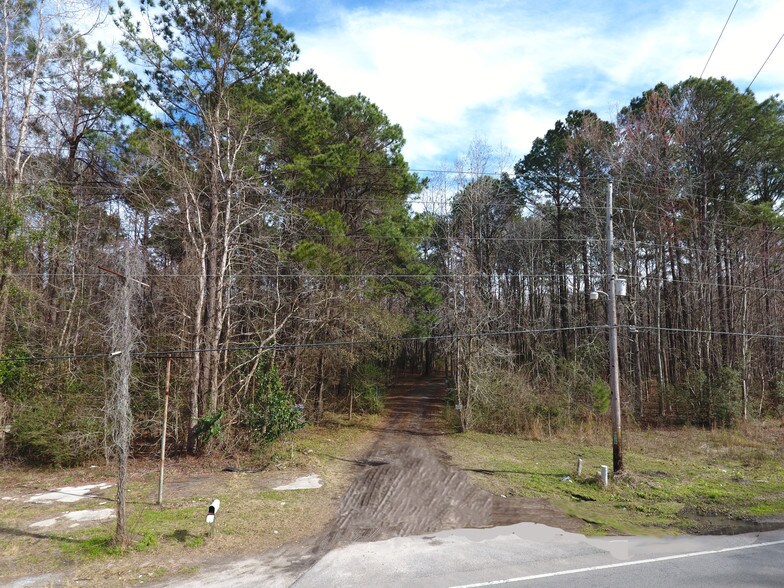 1075 Main Rd, Johns Island, SC 29455