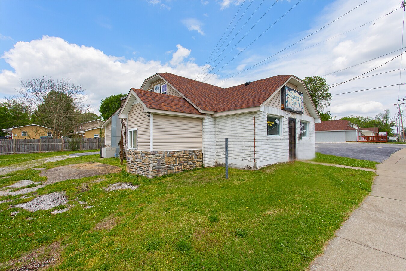 316 Old Rd, Bowling Green, KY 42101