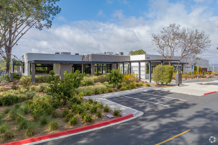 11011 N Torrey Pines Rd, La Jolla, CA for lease - Primary Photo - Image 1 of 40