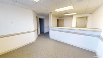 2224 S Croatan Hwy, Nags Head, NC for lease Lobby- Image 2 of 11