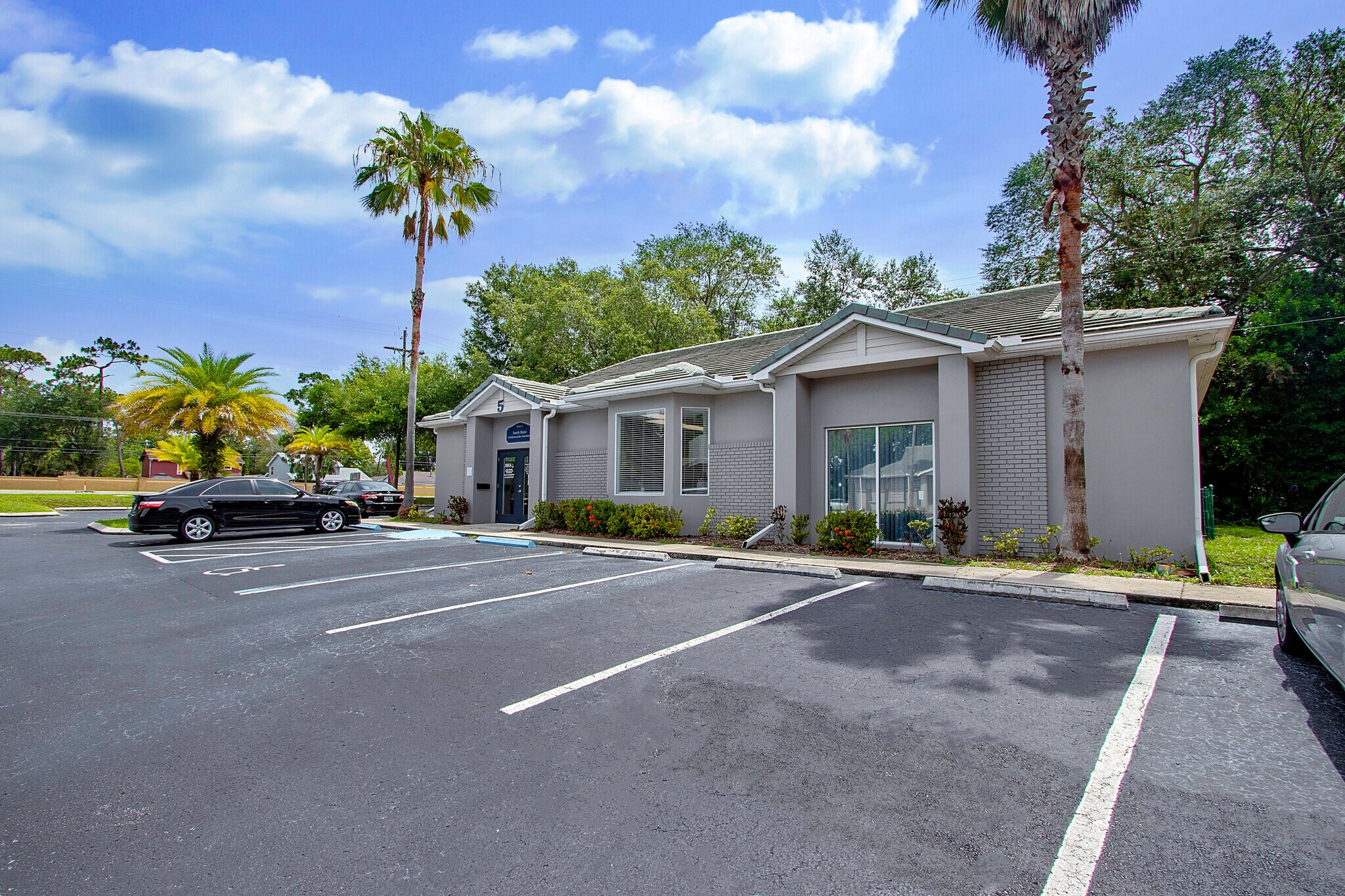 14517 Bruce B Downs Blvd, Tampa, FL 33613 Winners Circle Office Complex