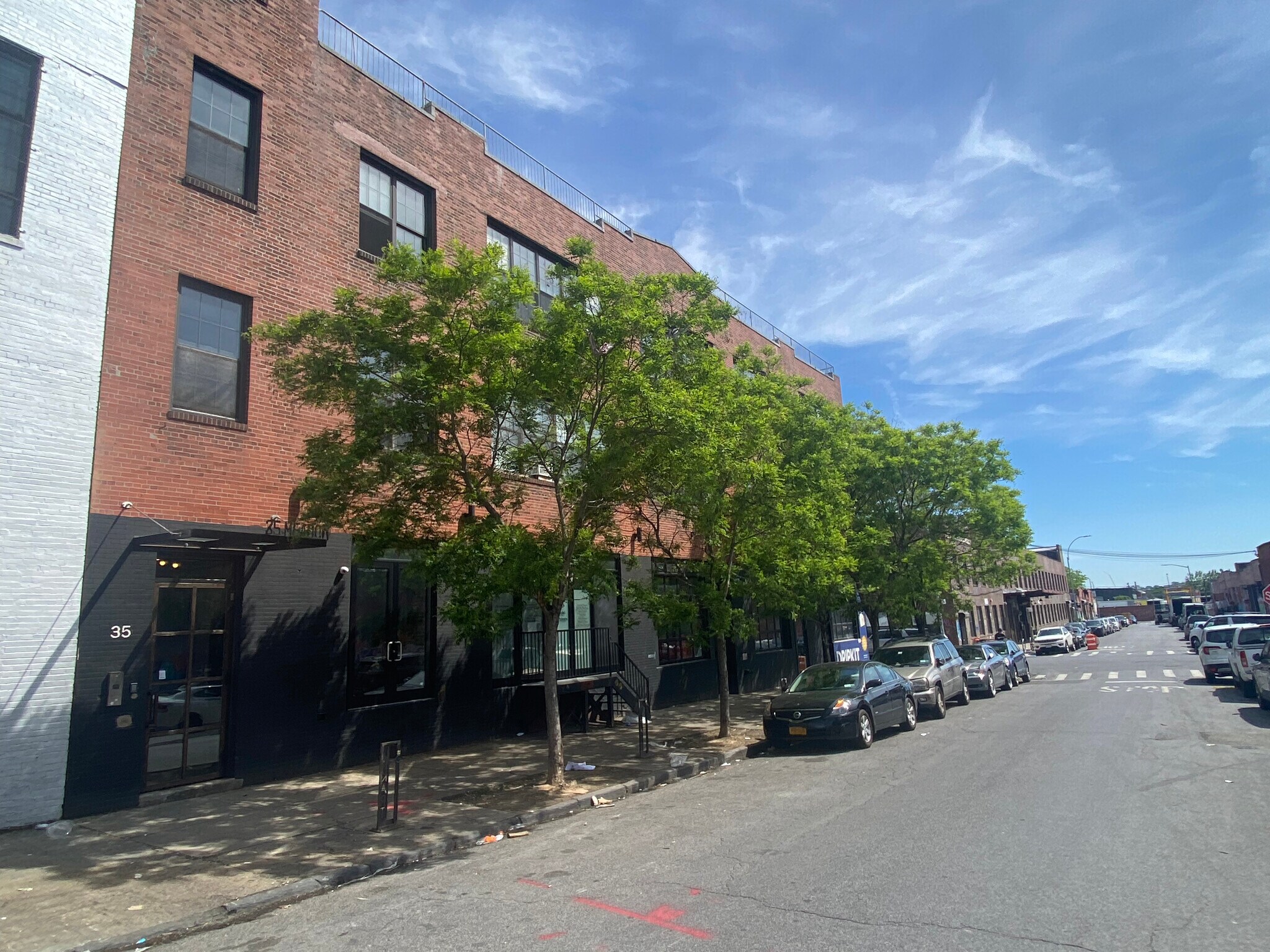 35 Meadow St, Brooklyn, NY 11206