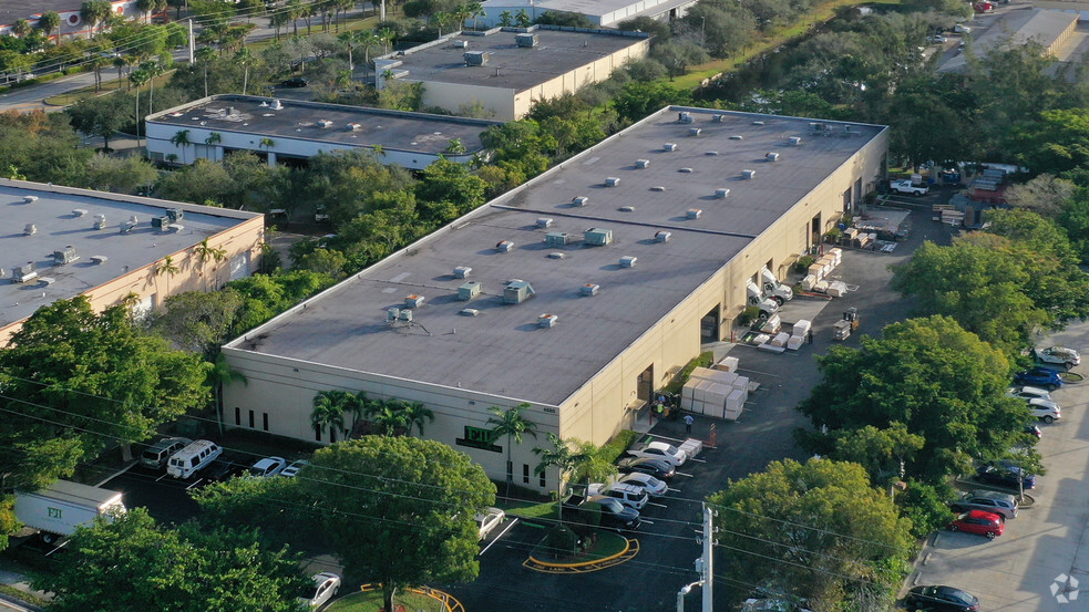 4880 N Hiatus Rd, Sunrise, FL for lease - Aerial - Image 3 of 19