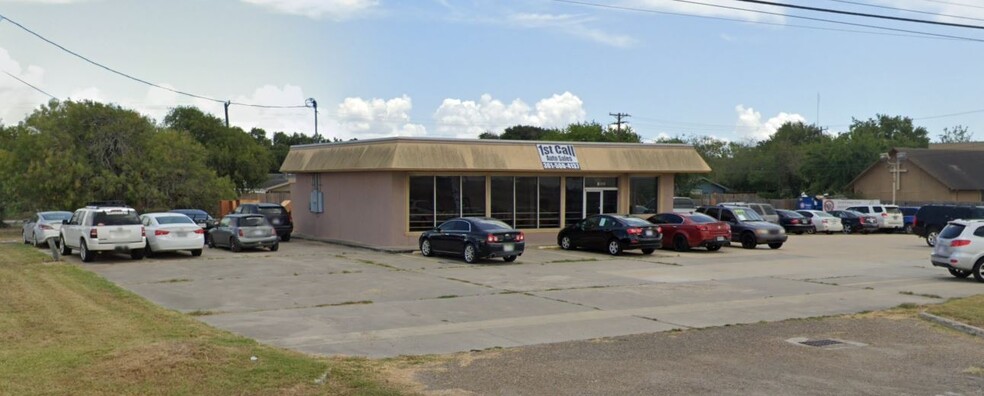 9602 Leopard St, Corpus Christi, TX for lease - Building Photo - Image 1 of 7