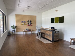 9810-9930 Alternate A1A Hwy, Palm Beach Gardens, FL for lease Interior Photo- Image 1 of 5