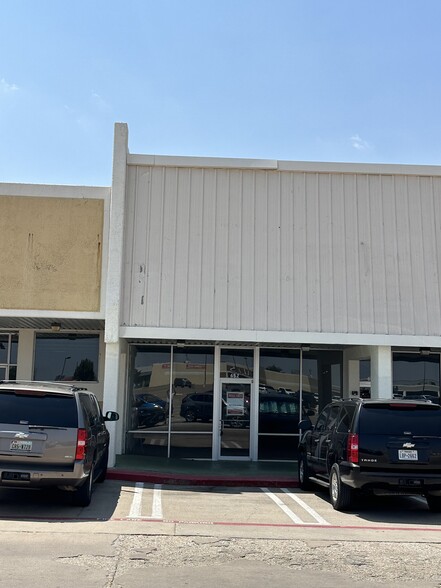 550-682 SW Wilshire Blvd, Burleson, TX for lease - Building Photo - Image 2 of 6