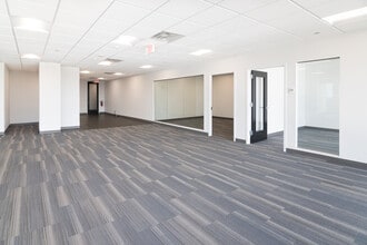 1701 E Woodfield Rd, Schaumburg, IL for lease Building Photo- Image 2 of 8