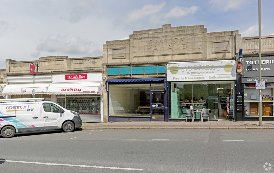 42 Totteridge Ln, London for lease - Building Photo - Image 2 of 2