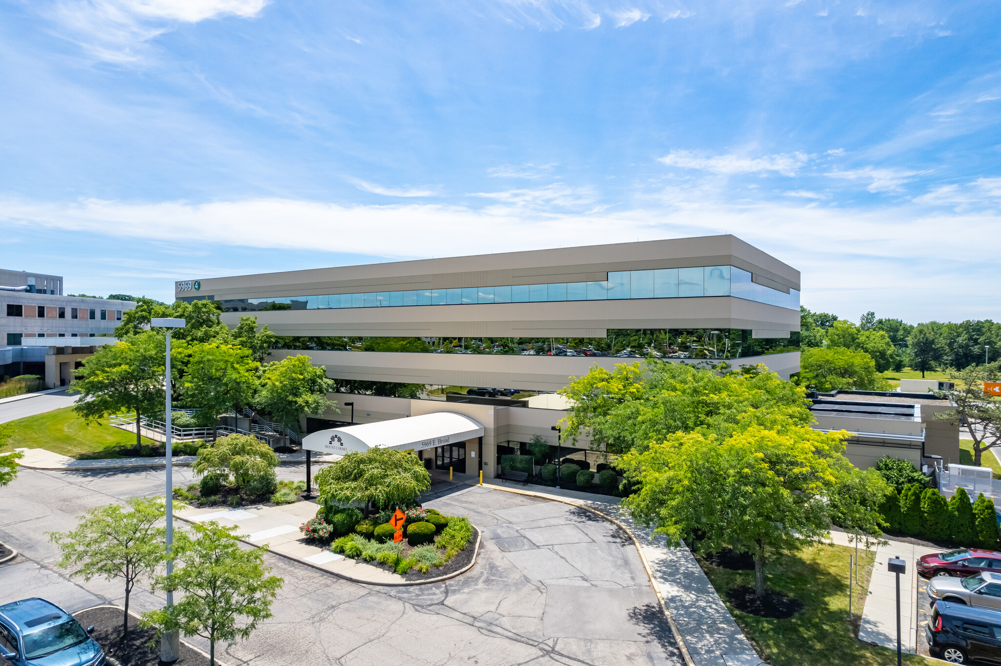 5969 E Broad St, Columbus, OH for lease Building Photo- Image 1 of 9