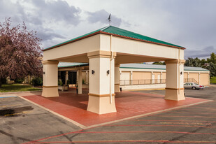 Grand Idaho Inn and Suites - Motel