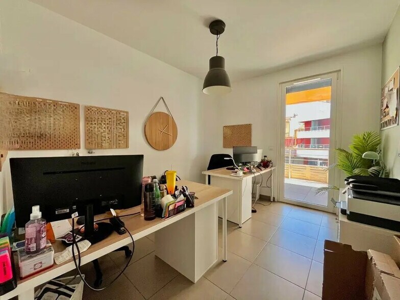 Office in Nice for lease - Building Photo - Image 3 of 8