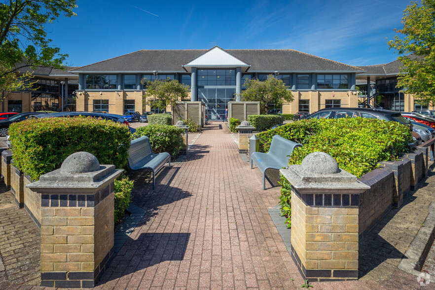 Hyde Way, Welwyn Garden City for lease - Primary Photo - Image 1 of 8