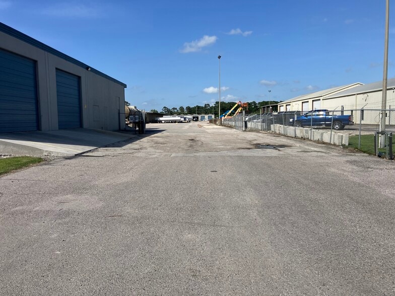 6315 Highway 347, Beaumont, TX for lease - Building Photo - Image 2 of 6