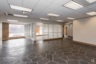 1044 N Western Ave, Lake Forest, IL for lease Interior Photo- Image 2 of 6