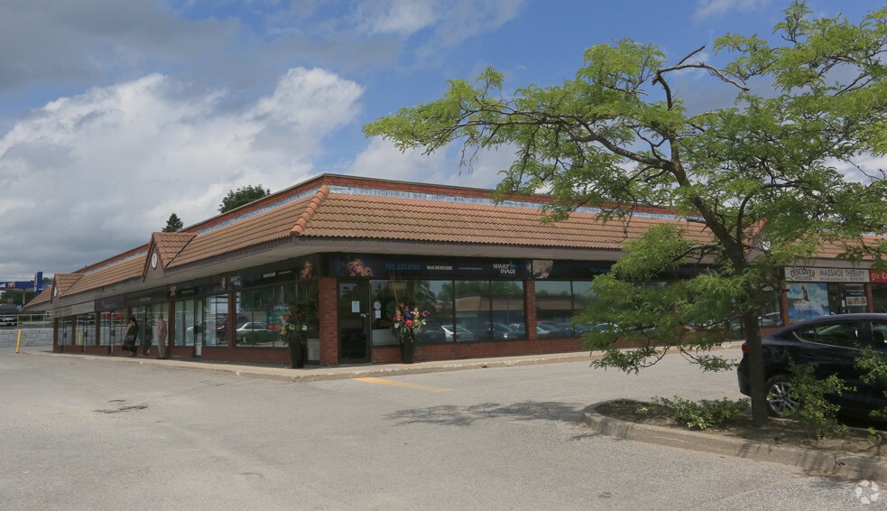 190 Memorial Ave, Orillia, ON for sale - Primary Photo - Image 1 of 1