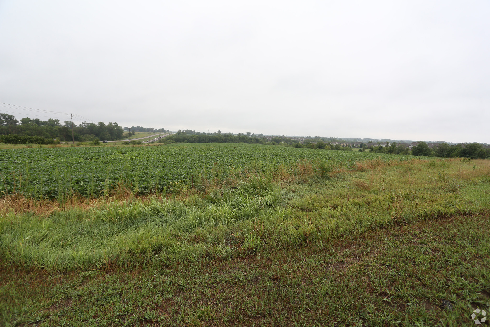 Falcon Lakes Dr, Basehor, KS for sale Primary Photo- Image 1 of 1