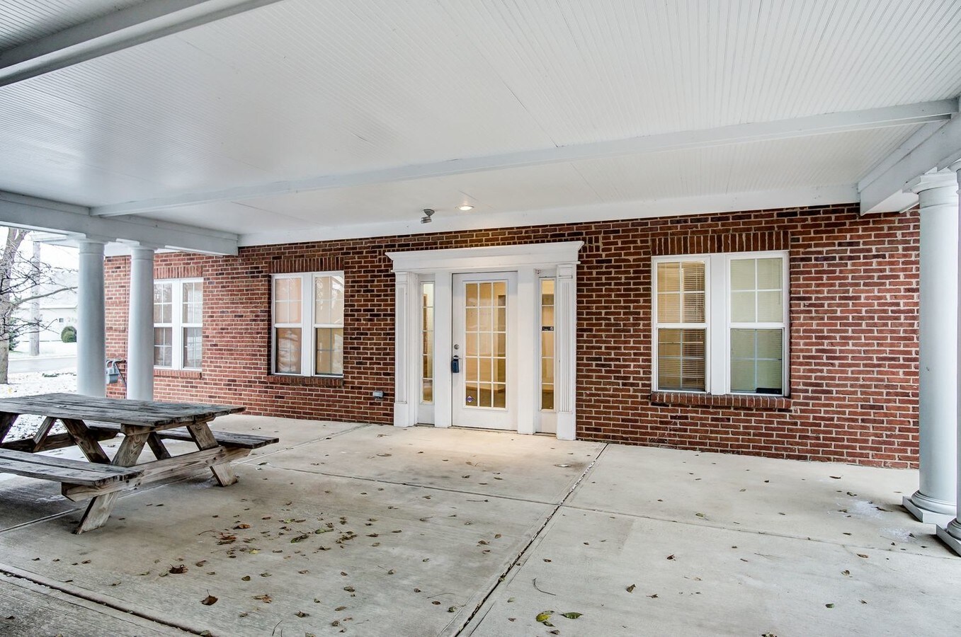 522 N State St, Westerville, OH 43082