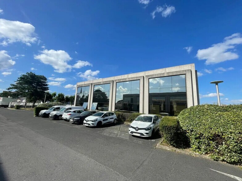Office in Argenteuil for sale - Building Photo - Image 2 of 20