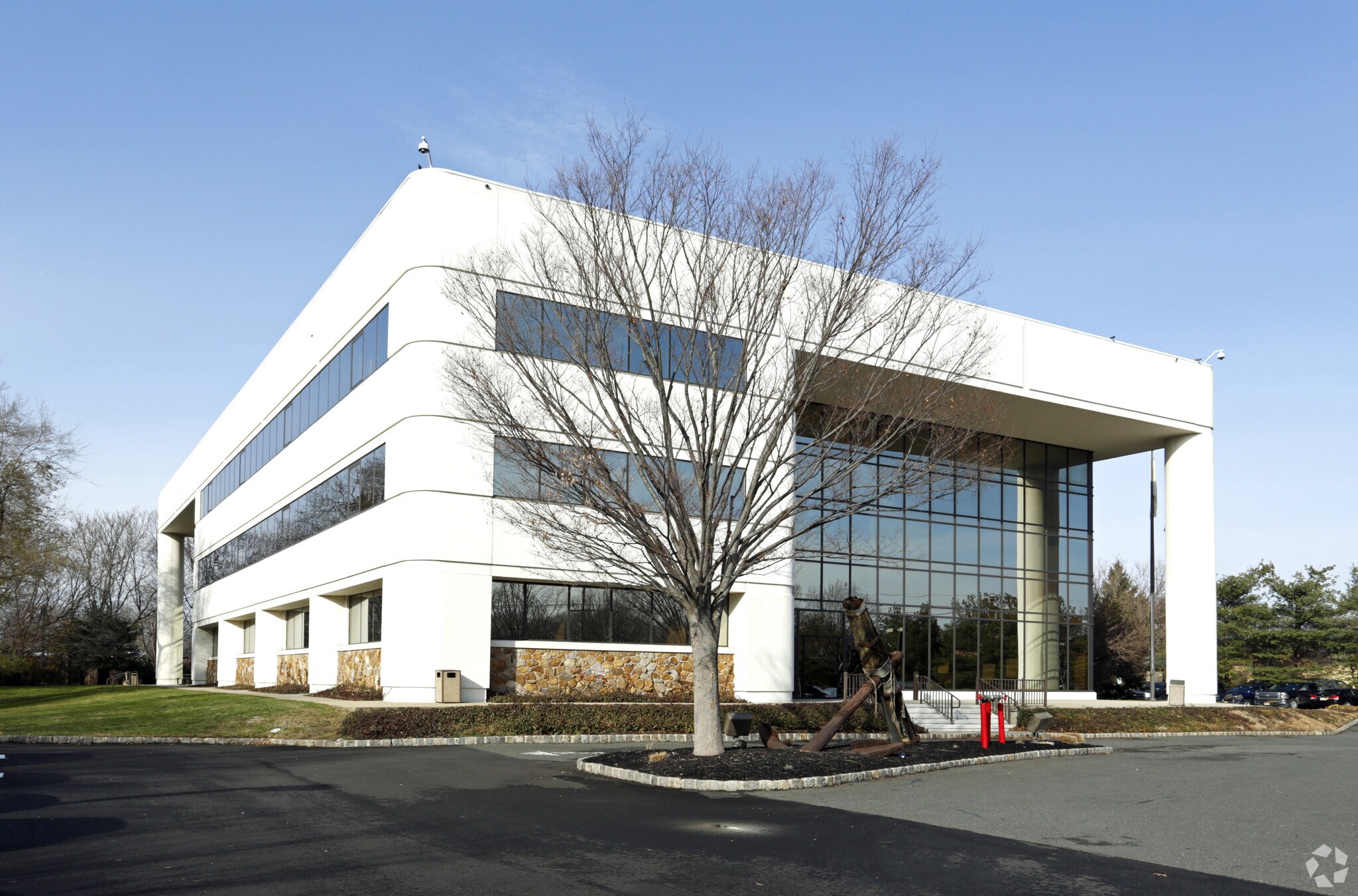 4 Commerce Dr, Cranford, NJ for sale Primary Photo- Image 1 of 1