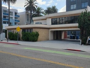 632 Arizona Ave, Santa Monica, CA for lease Interior Photo- Image 2 of 12