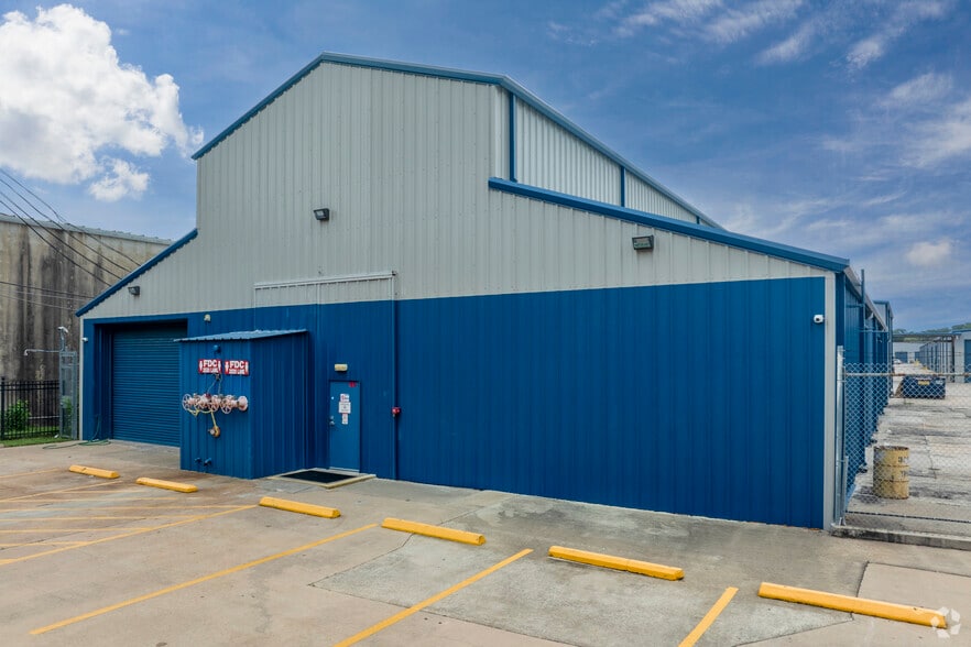 3526-3530 Lang Rd, Houston, TX for lease - Primary Photo - Image 2 of 2
