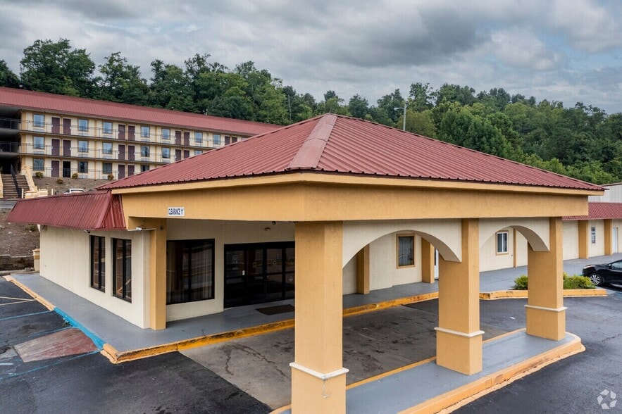 624 Decatur Hwy, Fultondale, AL for lease - Primary Photo - Image 1 of 1