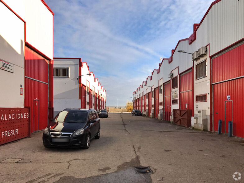 Industrial in Valdemoro, MAD for sale - Primary Photo - Image 1 of 1