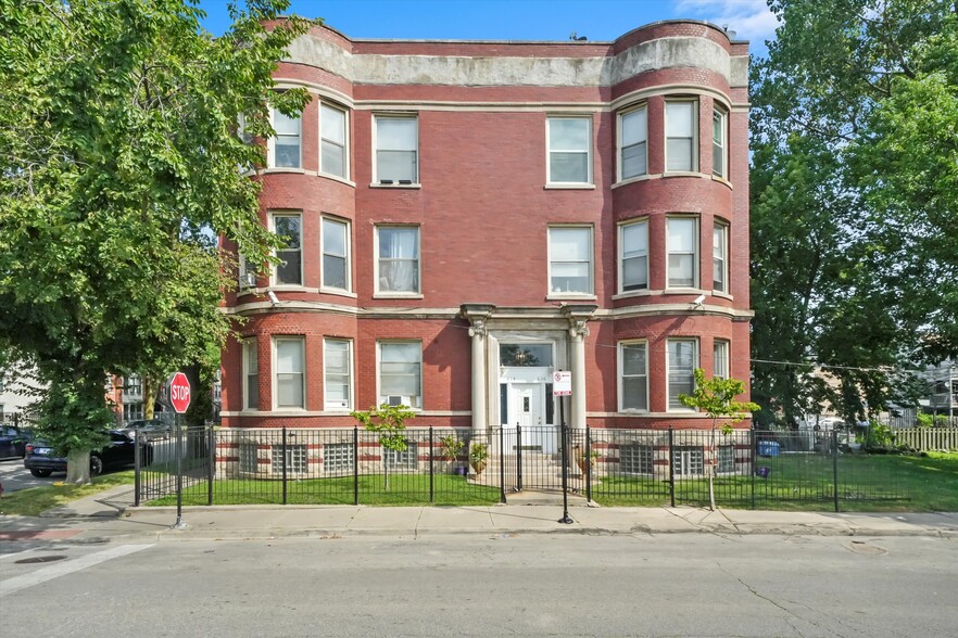 636 E 44th St, Chicago, IL for sale - Building Photo - Image 1 of 25