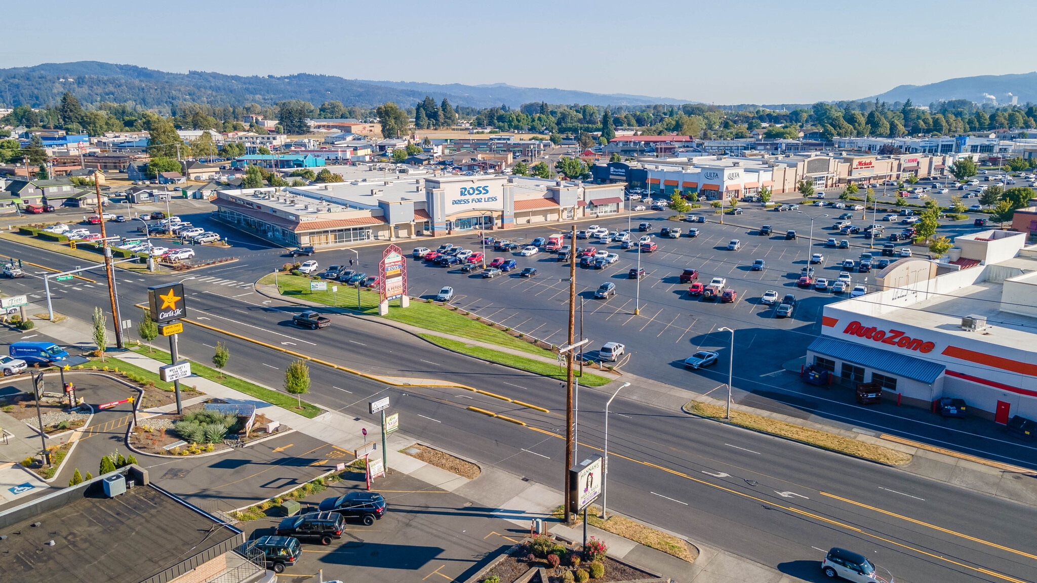 1304 Ocean Beach Hwy, Longview, WA 98632 - Hannah's Salon | LoopNet