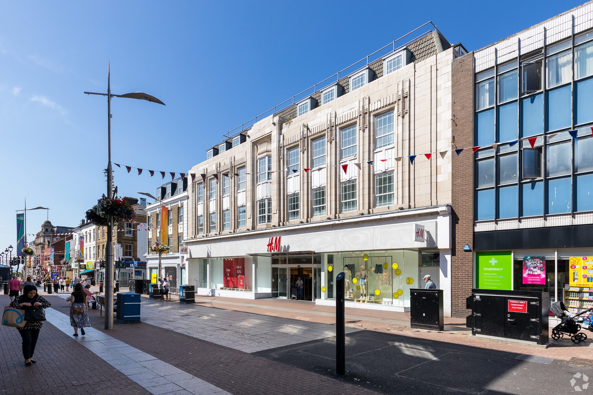 29-35 High St, Southend On Sea for sale Primary Photo- Image 1 of 1