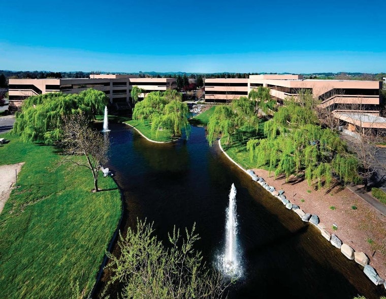 5341 Old Redwood Hwy, Petaluma, CA for lease - Building Photo - Image 3 of 14