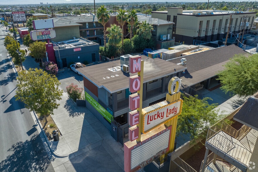 1308 E Fremont St, Las Vegas, NV for sale - Primary Photo - Image 1 of 20