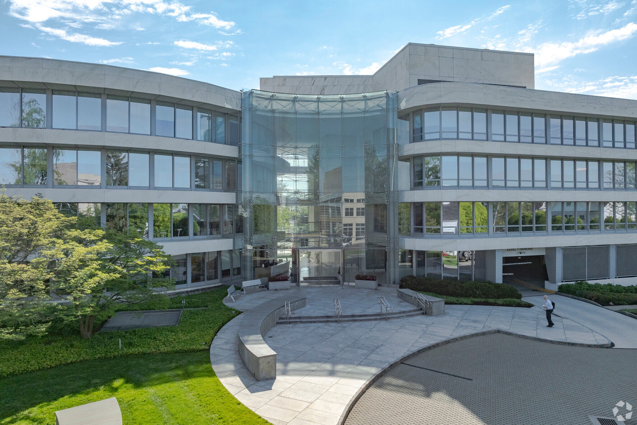 100 W Putnam Ave, Greenwich, CT for sale Primary Photo- Image 1 of 1