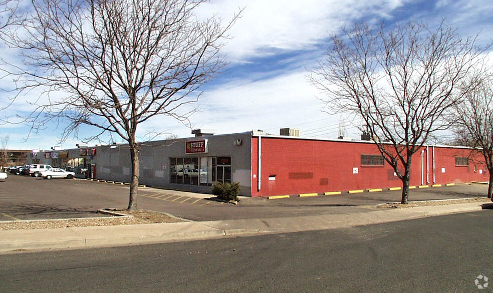 2786-2796 S Federal Blvd, Denver, CO for lease - Building Photo - Image 3 of 4