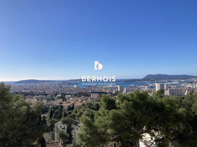 Boulevard Amiral Jean Vence, Toulon for sale - Building Photo - Image 3 of 7
