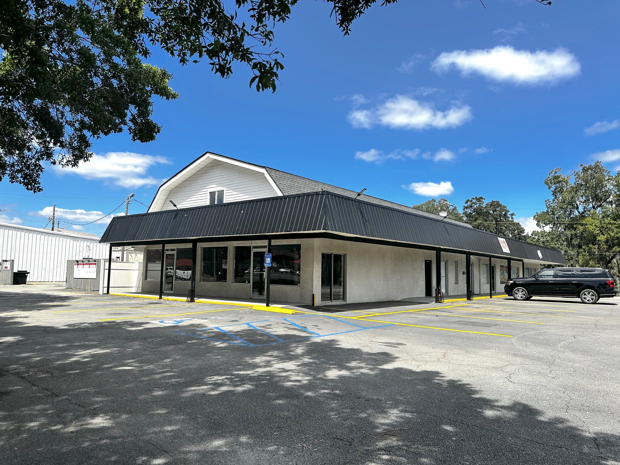 1116 Montgomery Cross Rd, Savannah, GA for lease Building Photo- Image 1 of 9