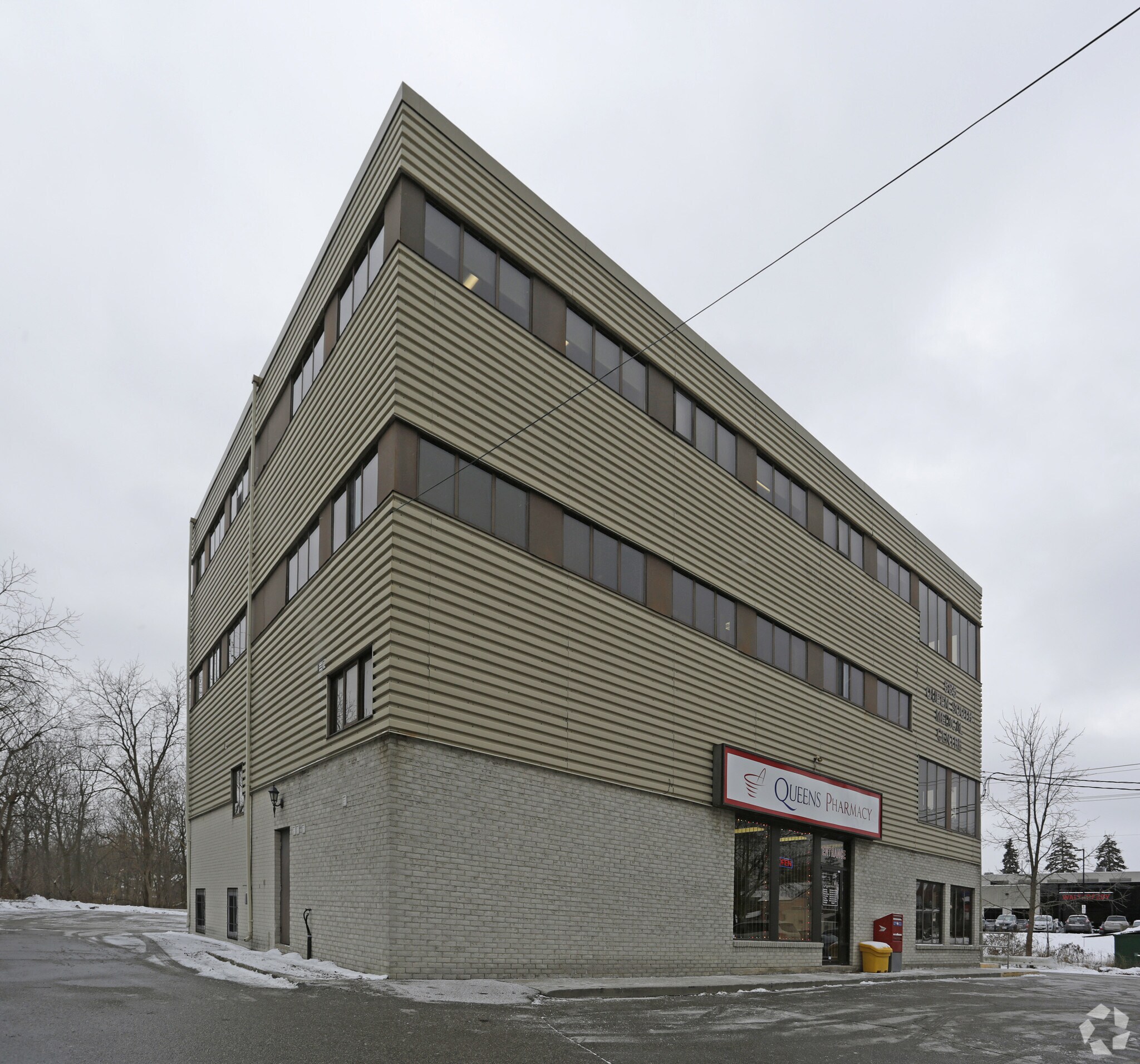585 Queen St S, Kitchener, ON N2G 4S4 Office for Lease 585 Queen St S, Kitchener, ON N2G 4S4 Office for Lease