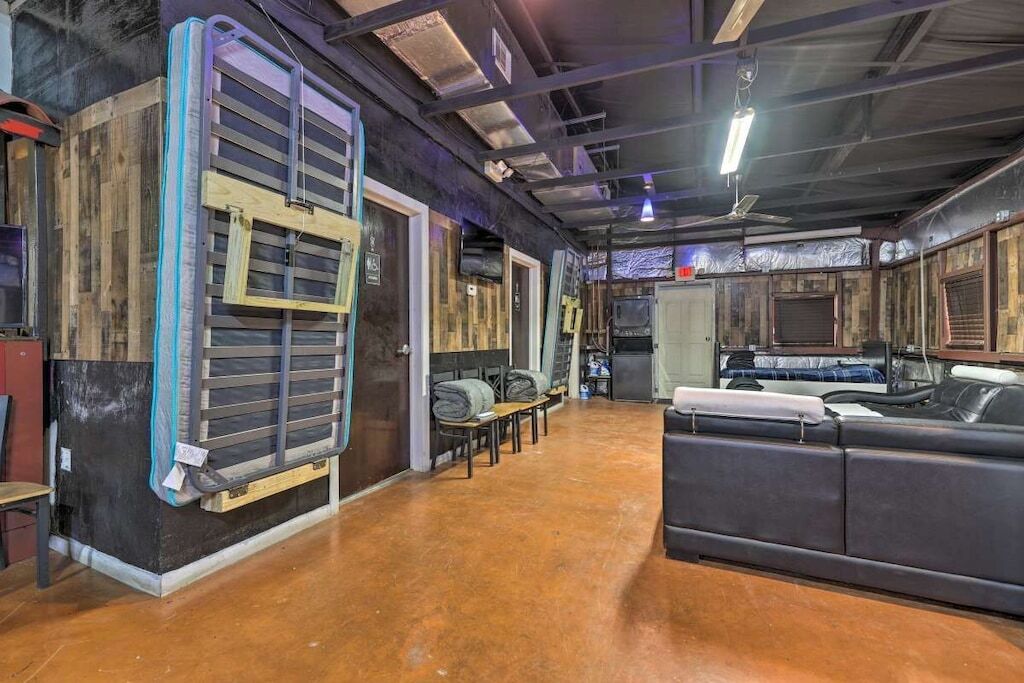 6555 Navigation Blvd, Houston, TX for sale Interior Photo- Image 1 of 1