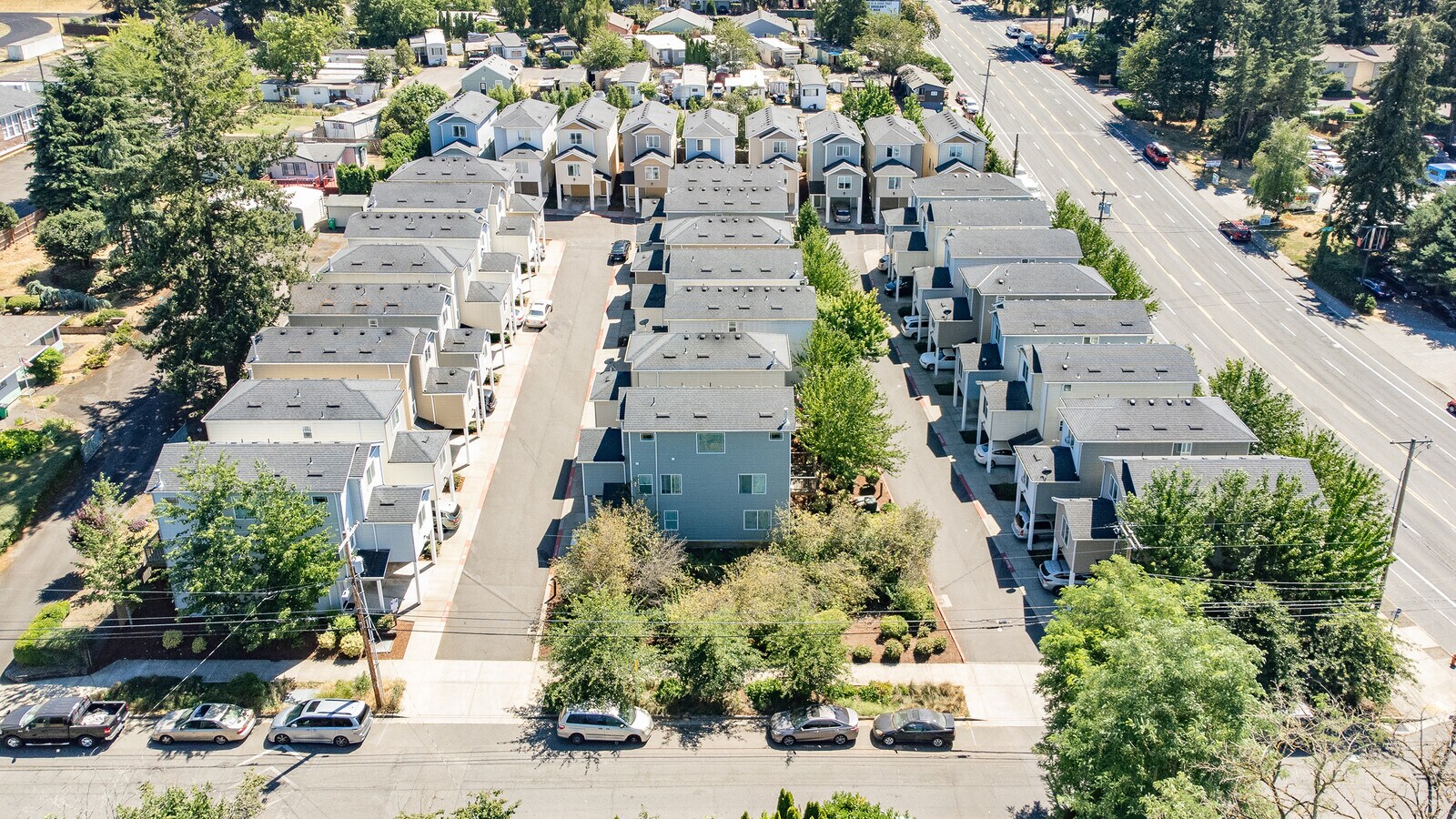 1220212264 SE Ramona St, Portland, OR 97236 Springwater Court