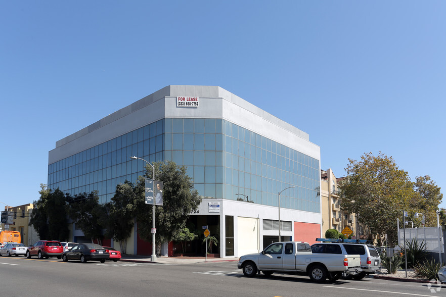 5724 W 3rd St, Los Angeles, CA for lease - Building Photo - Image 1 of 4