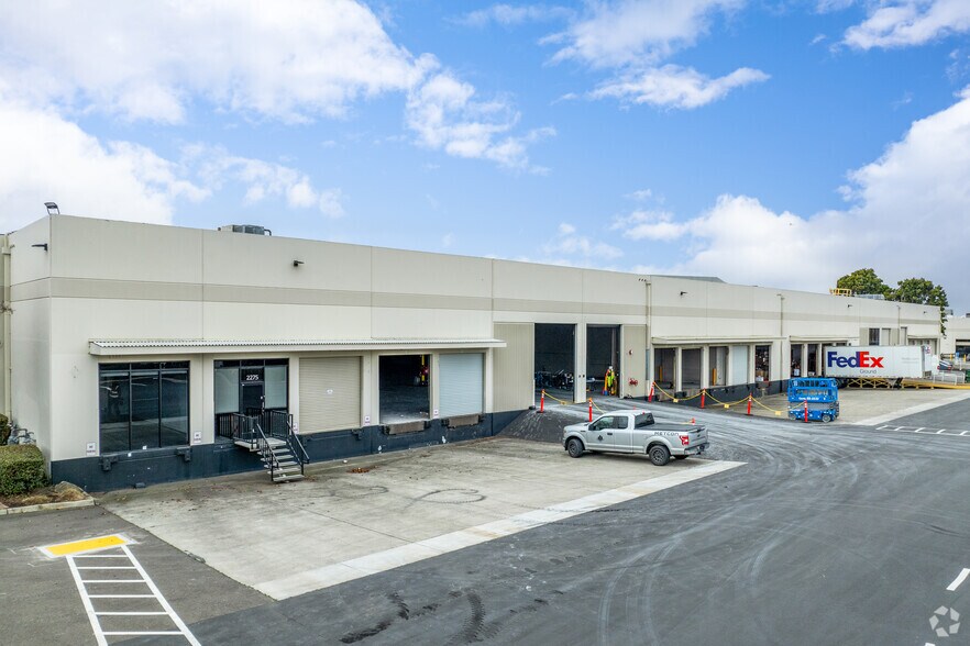2263-2277 National Ave, Hayward, CA for lease - Building Photo - Image 2 of 5