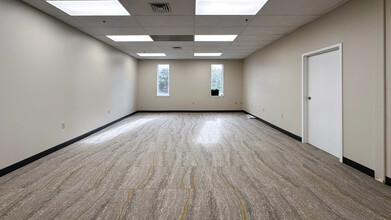 210 Pomeroy Ave, Meriden, CT for lease Interior Photo- Image 2 of 4