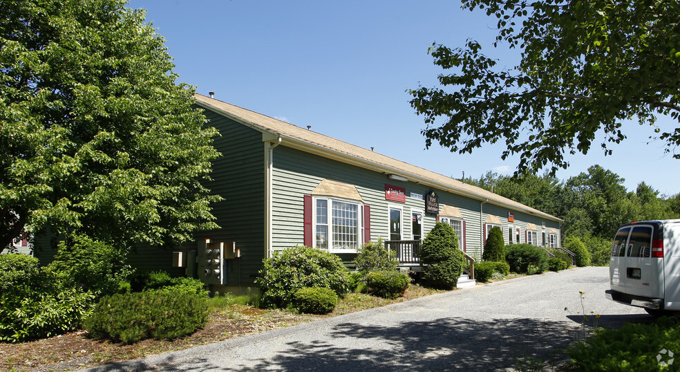 26 Brickyard Ct, York, ME for lease - Primary Photo - Image 1 of 2