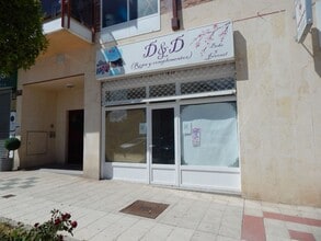 Retail in Ávila, Ávila for lease Construction Photo- Image 1 of 14